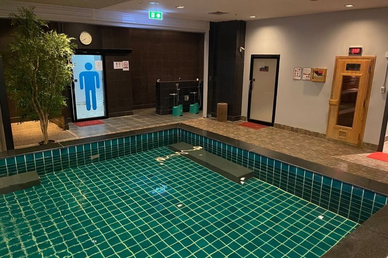 Healthworld Onsen Spa and Massage in Bangkok - Saunas and rooms for resting