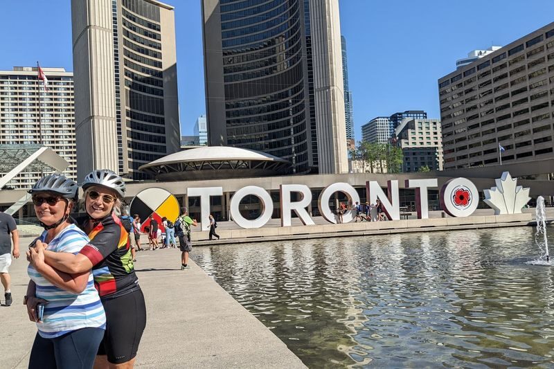 Heart of Downtown Half-Day Bike Tour in Toronto - At a glance: what matters most