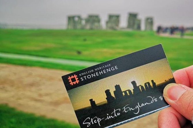 Heathrow Airport Arrival To Southampton Via Stonehenge - Service Details