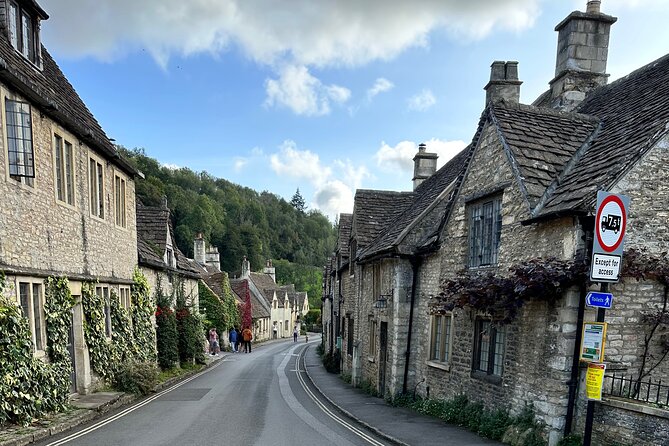 Heathrow Airport Pick Up Service - Meeting and Pickup Options Available