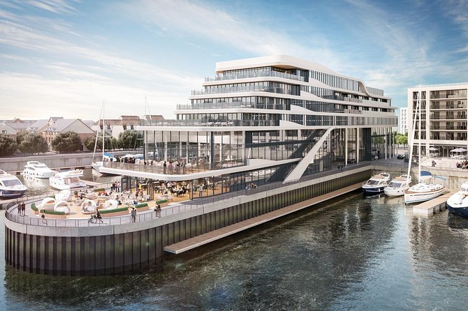 Heathrow Airport to Southampton Port or Hotel Private Airport Arrival Transfer - No Additional Charges for Delayed Flights