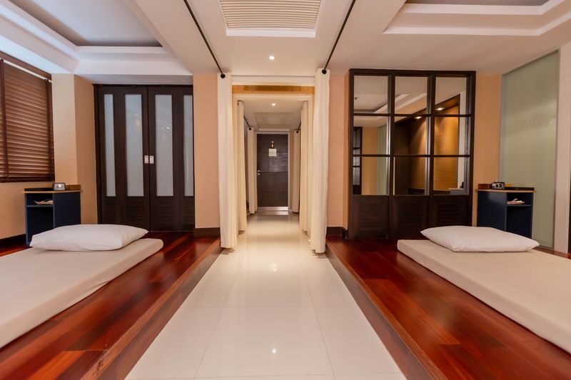 Heavena Wellness and Spa at Ramada Hotel Riverside in Bangkok - Timing and booking matter