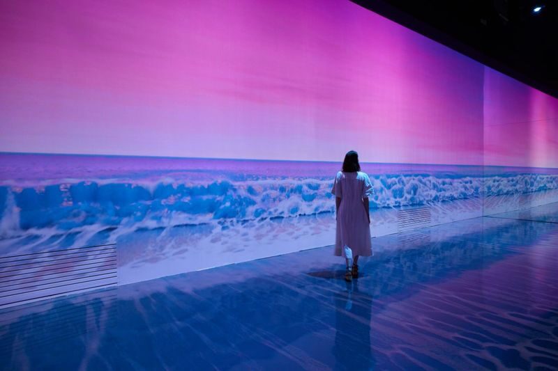 HEI Museum Admission Ticket: Immersive Media Art Exhibition - Inside HEI Museum: light, sound, and photo stops