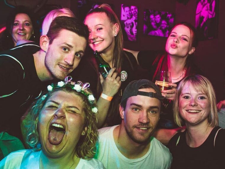 Heidelberg: Private pub crawl with insider-guide & shots - FAQs
