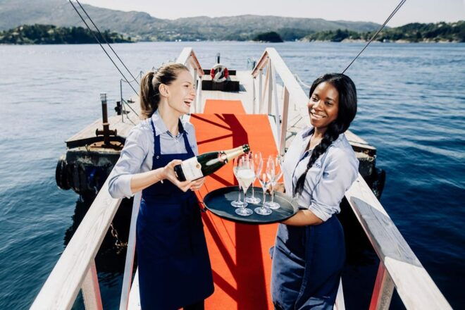 Helicopter + Lunch at Cornelius Seafood Restaurant - Participant Information