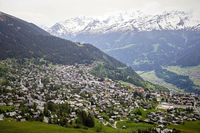 Helicopter Spectacle Over the Matterhorn From Verbier - Additional Information