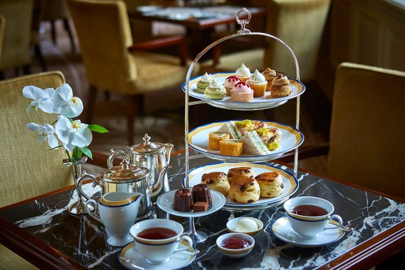 Helicopter Tour with Afternoon Tea at Peninsula Hotel in Hong Kong (Skip the queue) - Start at The Peninsula, then head upstairs