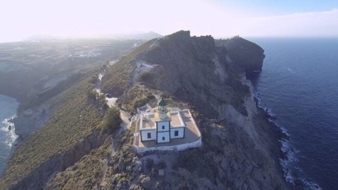 Helicopter Transfer Between Mykonos & Santorini - Smooth and Professional Transfer Experience