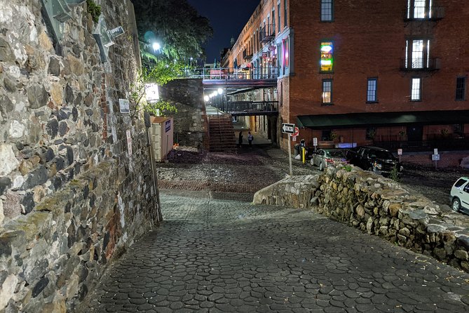 Hell Cat Ghost Tour - Savannahs Haunts and Horror - Columbia Square Meeting Point