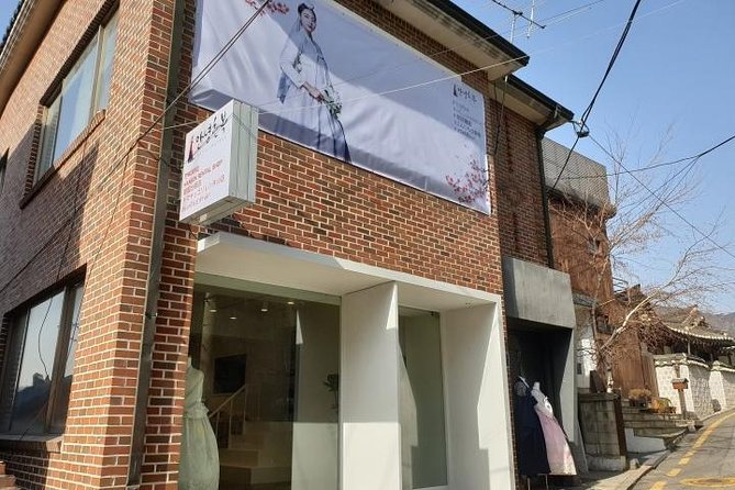 Hello Hanbok - Hanbok in Modern Fashion