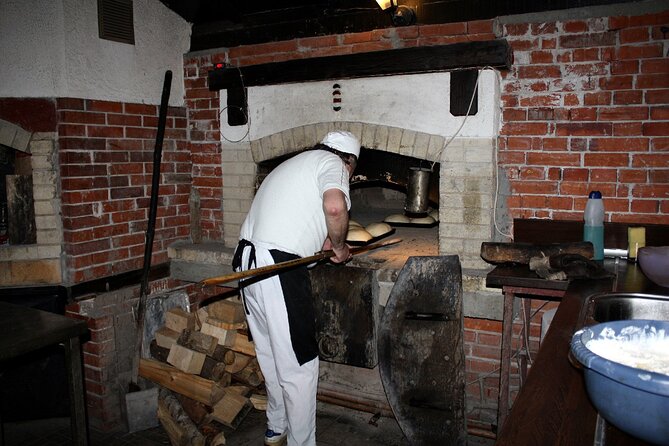 Help the Hosts: Breadmaking, Yoghurt Making and Cattle Keeping - Customer Reviews and Feedback