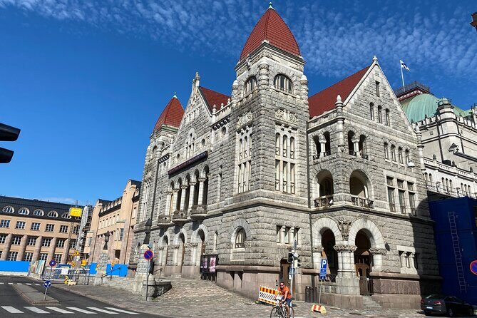 Helsinki and Suomenlinna Day Tour with Ferry Ride - FAQ