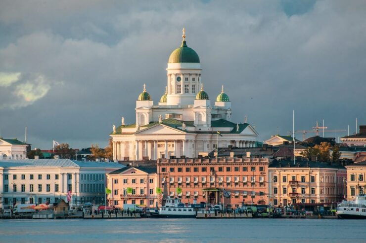 Helsinki: Architectural Highlights Guided Walking Tour - Itinerary Highlights