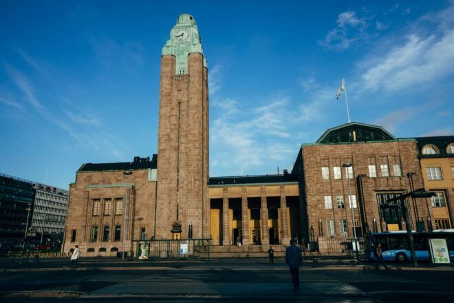Helsinki: Architectural Highlights Guided Walking Tour - Architectural Styles Explored