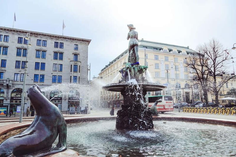 Helsinki: Private All Star Walking Tour - The Grand Finale at Oodi Library