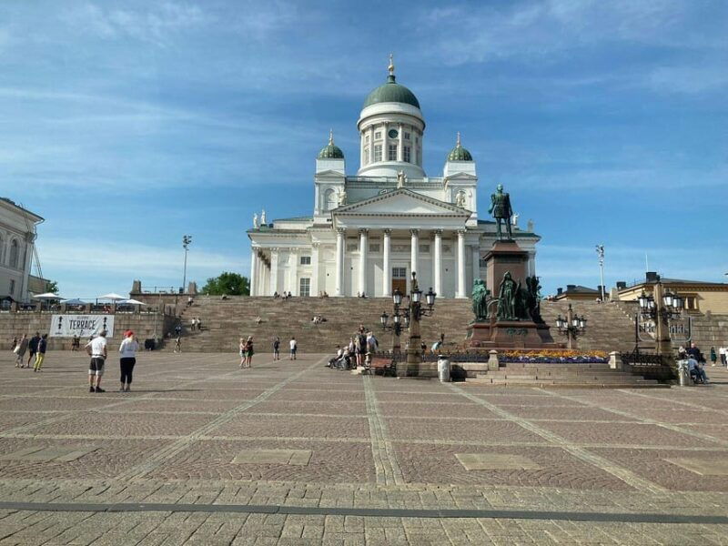 Helsinki VIP Tour and Medieval Porvoo - The Charm of Medieval Porvoo