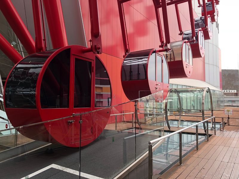 HEP FIVE Ferris Wheel Ticket in Umeda - Who should make room for this ride