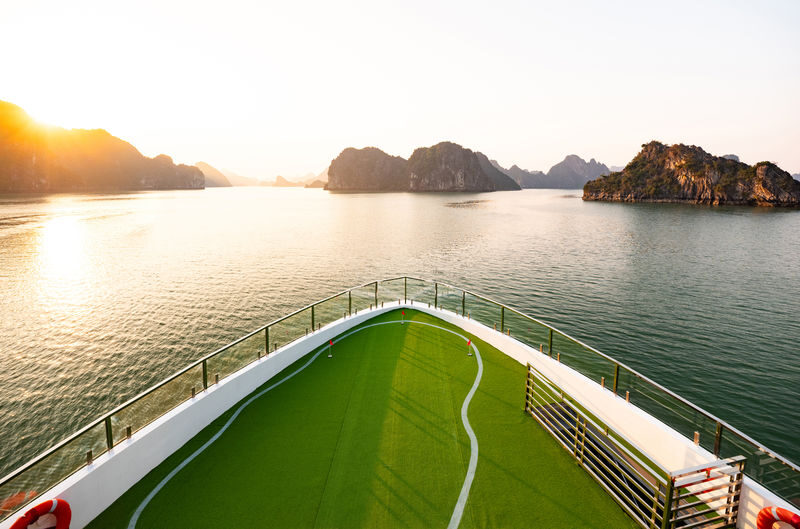 Hera Luxury Day Cruise: Ha Long Bay & Lan Ha Bay Tour - Hanoi bus or Ha Long departure?