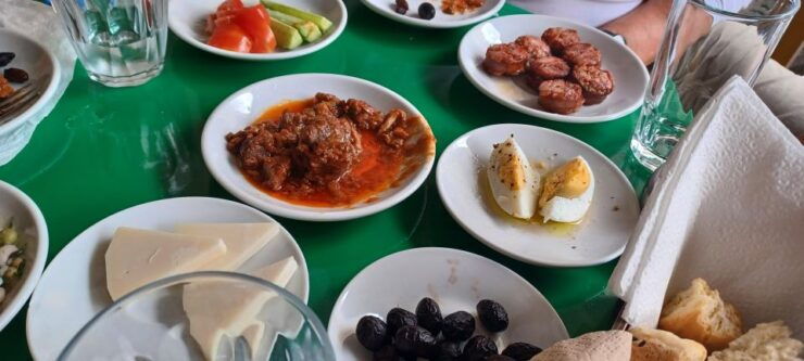 Heraklion: City Tour With Food & Pastry Lesson - Activity Details