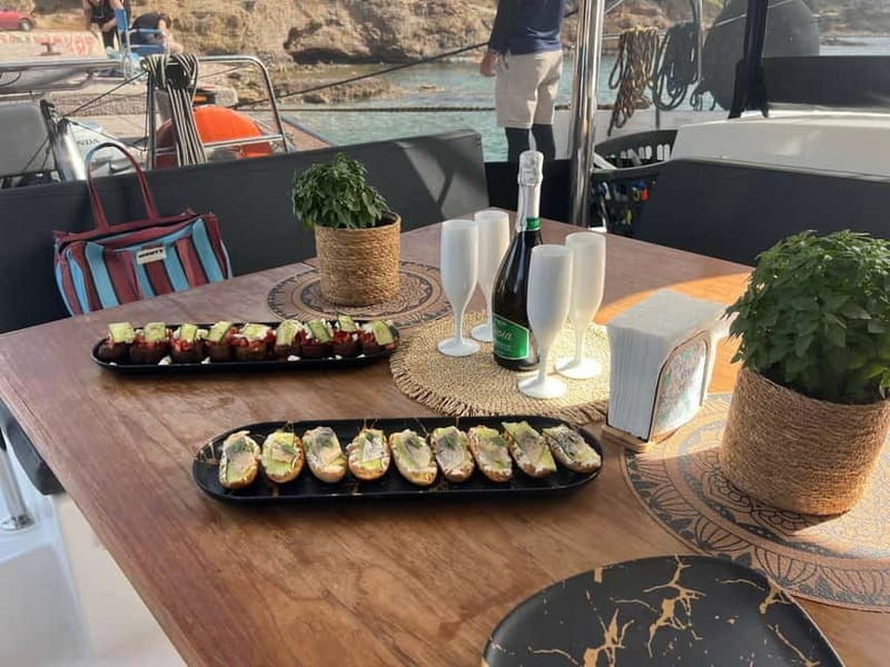 Heraklion: Dia Island Romantic Sunset Cruise with Wine - Good To Know