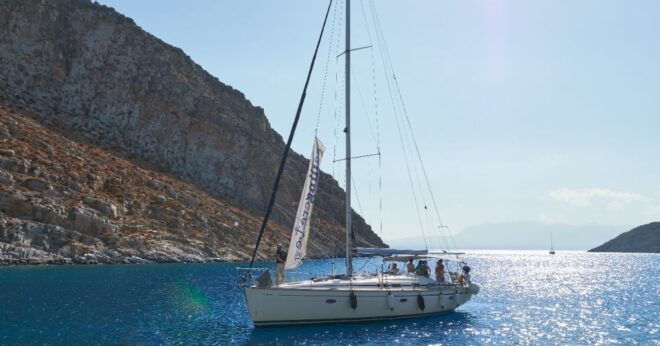 Heraklion: Dia Island Sailing Cruise With Snorkeling - Full Description
