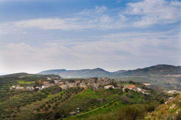Heraklion, Galatas Village: Cretan Cured Meat Tasting & BBQ - Setting and Atmosphere