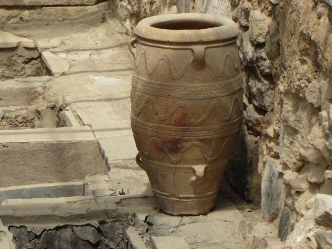 Heraklion: Historical Sightseeing Private Walking Tour - Language Options