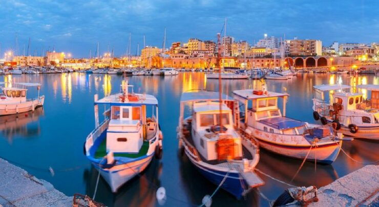 Heraklion: Knossos Palace, Heraklion Museum, and Market Tour - Experience and Highlights