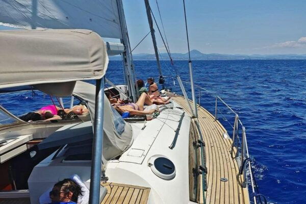 Heraklion: Luxury Sailing Trip to Dia Island-Up to 14 Guests - Frequently Asked Questions