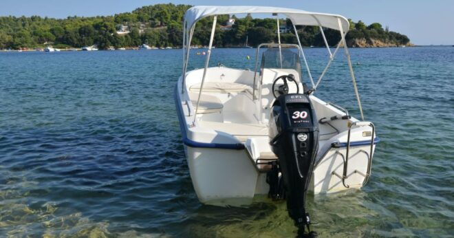 Heraklion: Motorboat Trip - Motorboat Rental