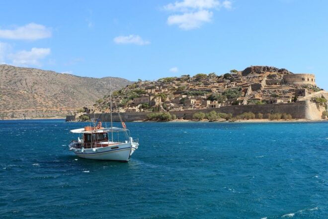 Heraklion: Palace of Minoa & Spinaloga/Elounda Village Tour - Explore the Spinaloga/Elounda Village