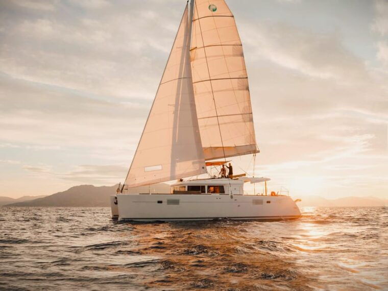 Heraklion: Private Catamaran Cruise to Dia with Meal&Drinks - Exploring Dia Island: Water, Food, and Fun