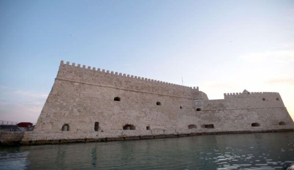 Heraklion: Private Sailing to Dia Island With Lunch - Stop at Agrilia Bay for Swimming and Snorkeling