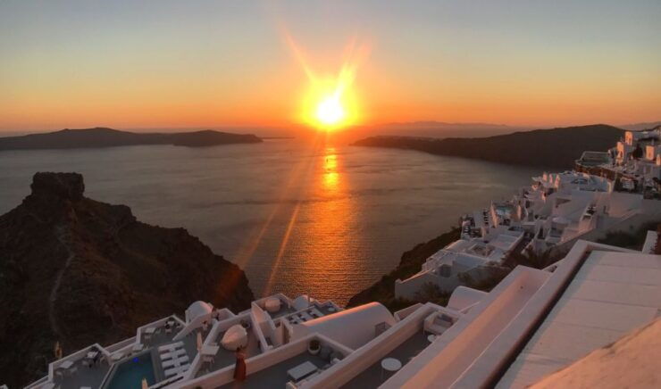 Heraklion: Santorini Day Trip With Boat Transfer & Oia Visit - Activity Highlights