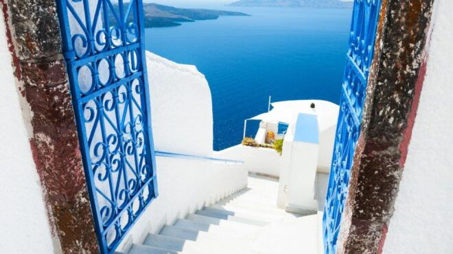 Heraklion: Santorini Ferry and Day Trip to Fira and Oia - Important Information