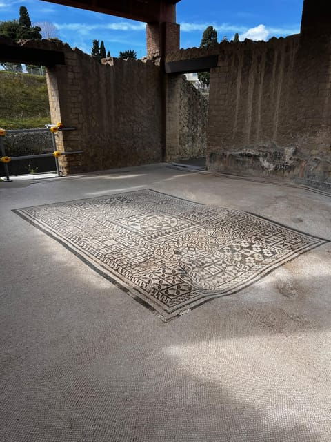Herculaneum: Come and Explore the Archaeological Park - Meeting Point and Location