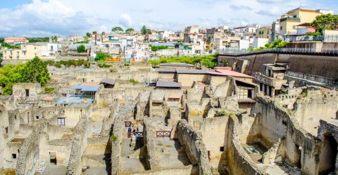 Herculaneum Entry Ticket and Pemcards W/ Optional Audioguide - Exploring Ancient Structures