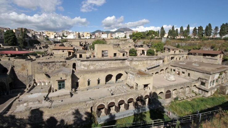 Herculaneum: Private Walking Tour With Archeologist Guide - Itinerary Highlights