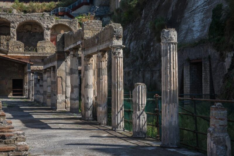 Herculaneum: Skip-the-Line Guided Tour with Archaeologist - What to Expect During the Tour