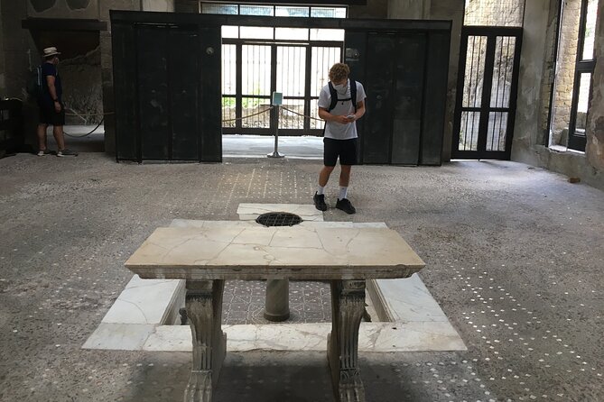 Herculaneum With an Archaeologist, the Original !!!! - Cancellation Policy