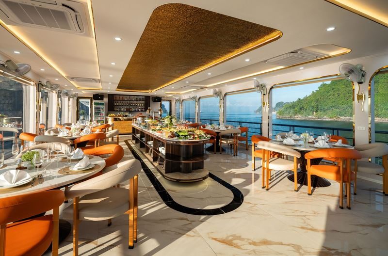 Hercules Grand Luxury Day Cruise: Ha Long Bay, Sung Sot, Ti Top - What the boat and group size mean in practice