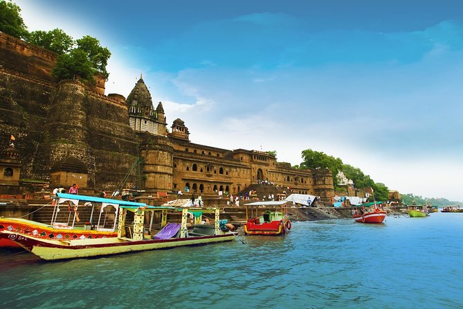 Heritage and History: Maheshwar Day Tour From Indore - Good To Know