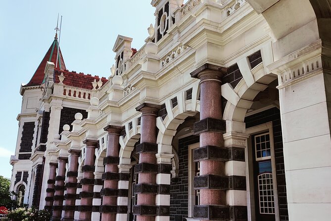 Heritage City and Larnach Castle Van Tour With Historian Guide - Scenic Van Tour