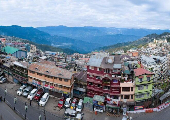 Heritage & Cultural Walk of Darjeeling (2 Hours Guided Tour) - Duration and Guide Information