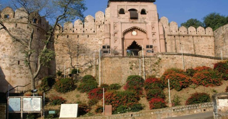 Heritage & Cultural Walk of Jhansi (Guided Walking Tour) - Tour Details