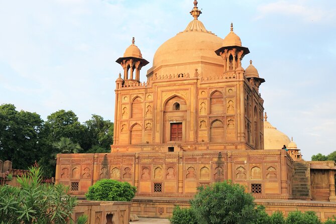 Heritage & Cultural Walk of Lucknow (2 Hours Guided Walking Tour) - Highlights
