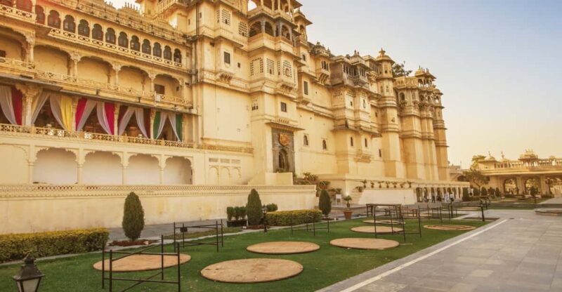 Heritage & Cultural Walk of Udaipur -Guided Walking Tour - An In-Depth Look at the Udaipur Heritage & Cultural Walk