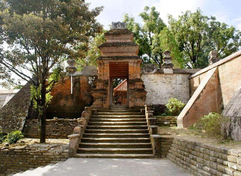 Heritage Journey Through the Cultural Gems of Kotagede - The Colonial Fortress: Benteng Vredeburg