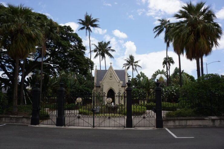 Heritage Trail: A Walk Through Honolulu's Royal Legacy - Royal History at King Kamehameha Statue