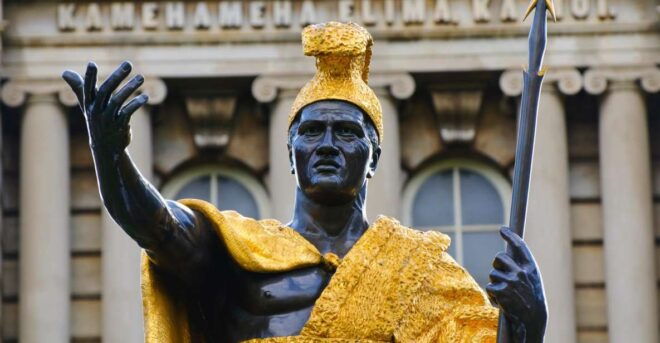 Heritage Trail: A Walk Through Honolulu's Royal Legacy - Cultural Insights at Kawaiahaʻo Church
